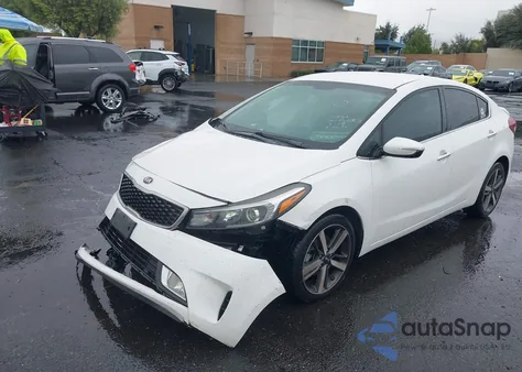 2017 Kia Forte Ex z USA, uszkodzony, nr VIN 3KPFL4A83HE051833
